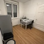 Duesseldorf City Apartment